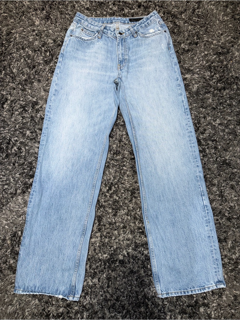 ZARA ZW COLLECTION HIGH-WAISTED
STRAIGHT LEG JEANS. SIZE: 8